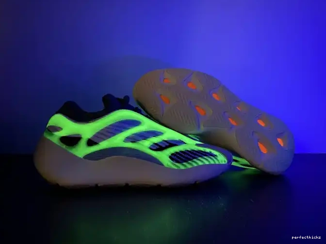 V3 700 ID1674 Salt Adidas Fade Yeezy 0630
